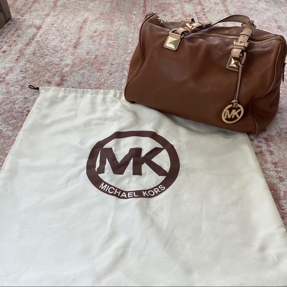 Grayson Satchel | Michael Kors - Picture 16 of 16